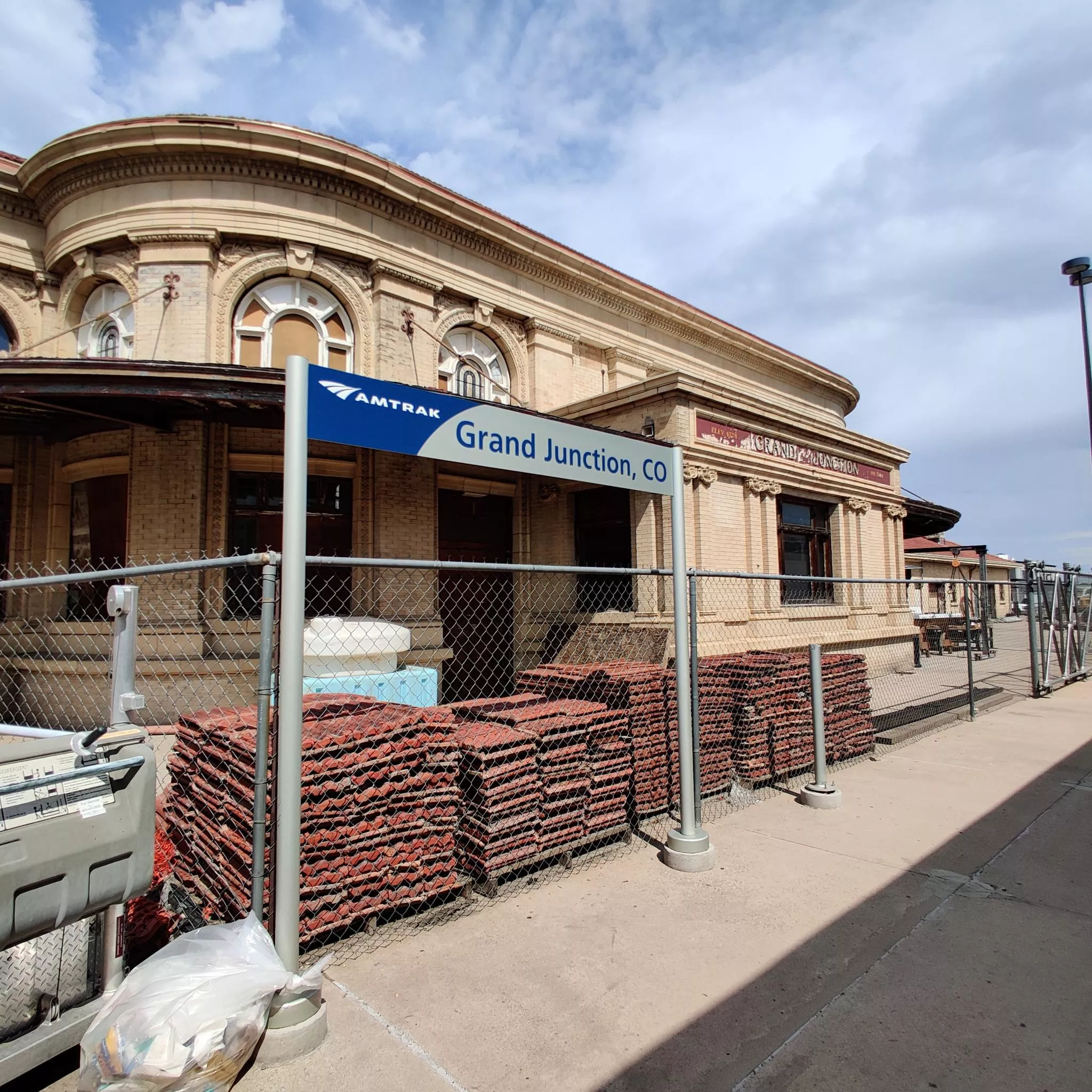 Current Grand Junction sign
vs. the initial station