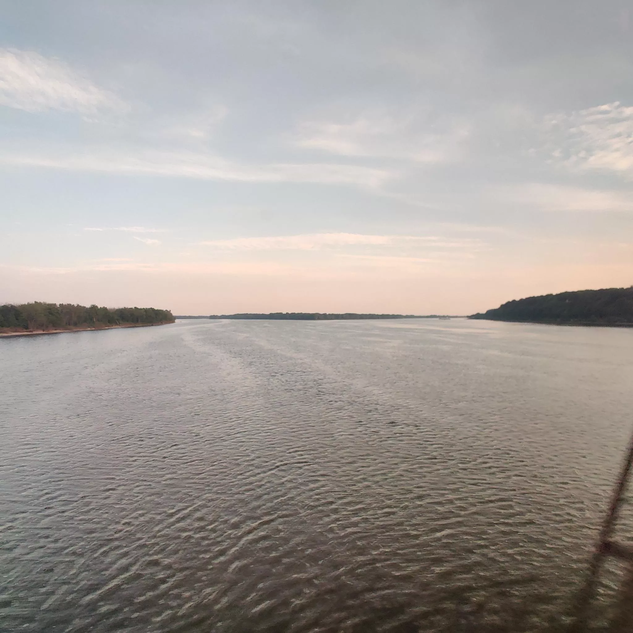 Mississippi River crossing on the border 
between Iowa and Illinois.
